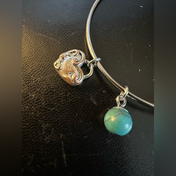 Macy’s Unwritten Silver Bangle Bracelet - Picture 3 of 8